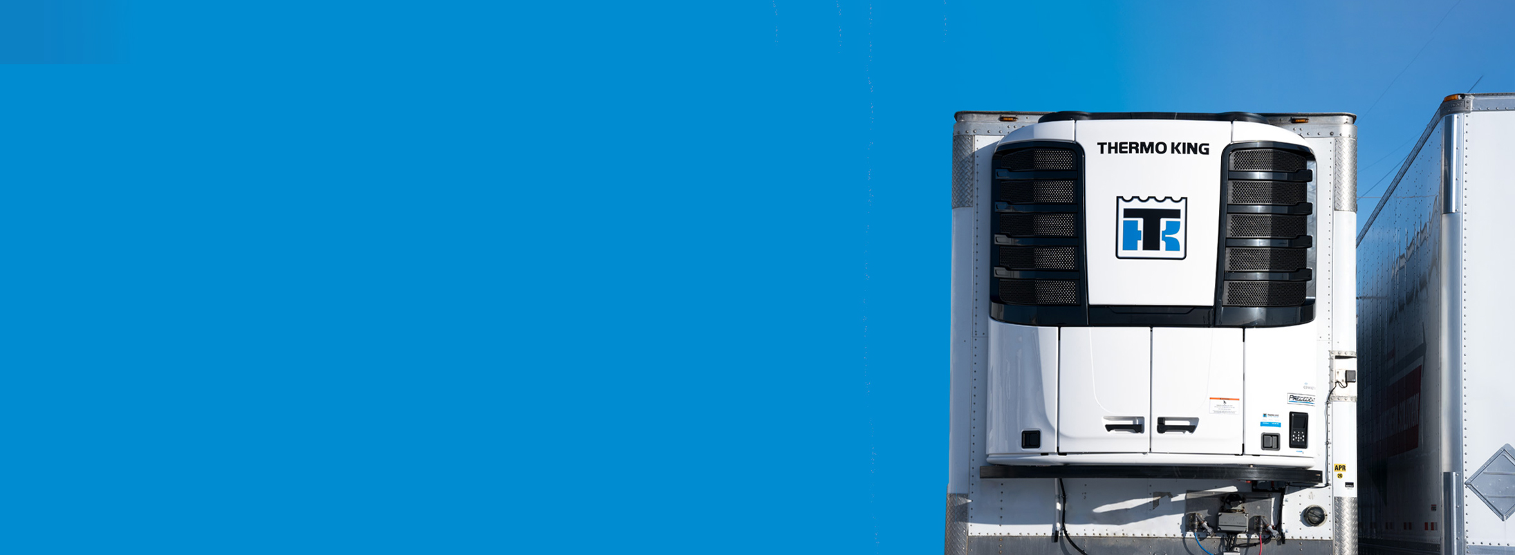 Precedent S750i on the front of a trailer